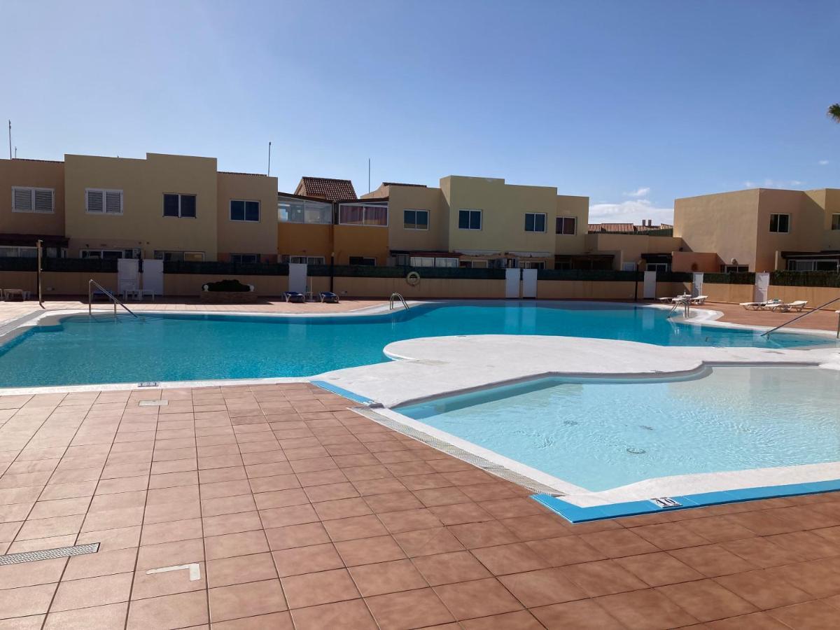 2 Bedroom Pool Apartment Close To Beach Rocky Point Корралехо Екстер'єр фото