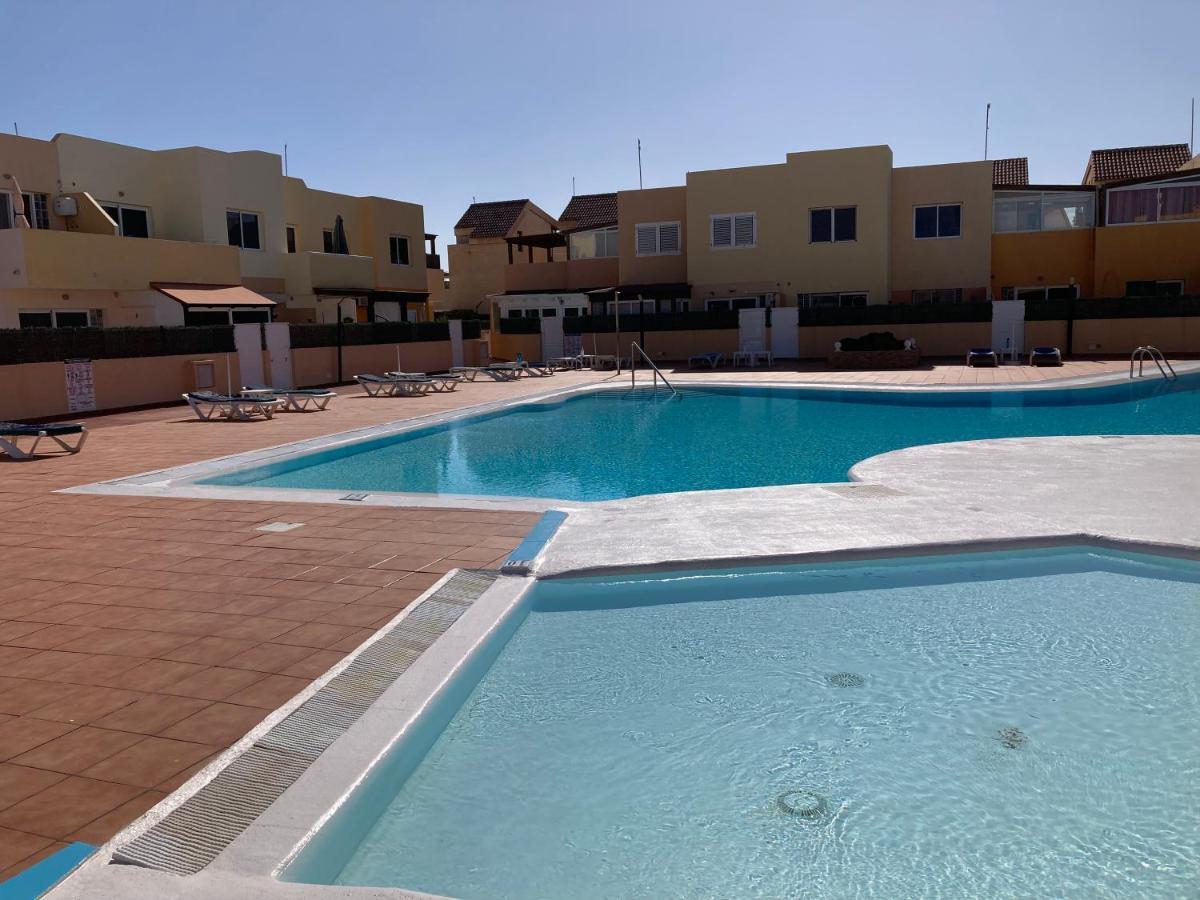 2 Bedroom Pool Apartment Close To Beach Rocky Point Корралехо Екстер'єр фото